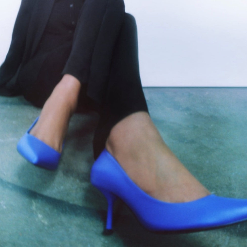 Blue heel shoes